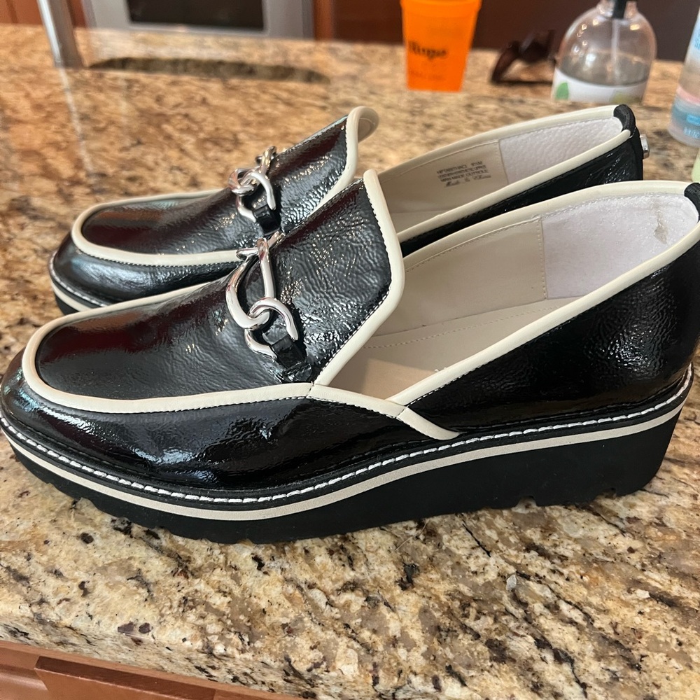 Donald J. Pliner Black and Cream Loafers with Glossy Finish